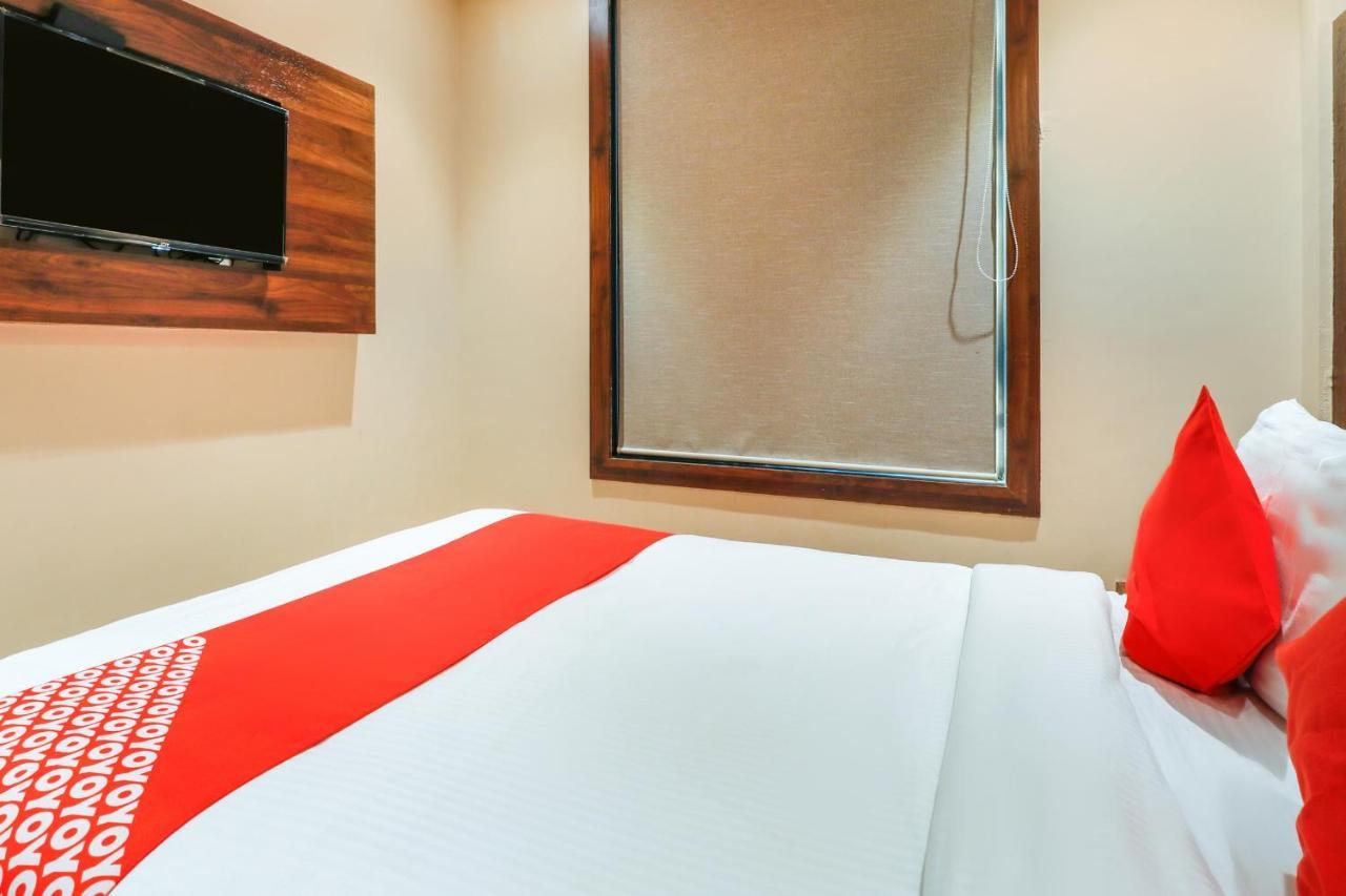 Oyo 70475 Hotel Sea Breeze Bombaj Zewnętrze zdjęcie