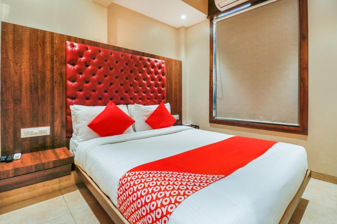 Oyo 70475 Hotel Sea Breeze Bombaj Zewnętrze zdjęcie